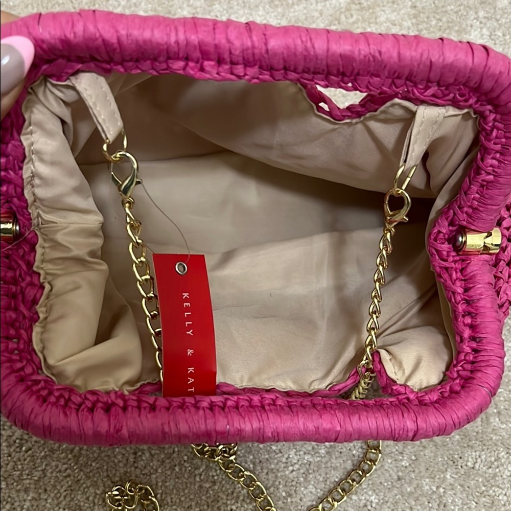 Pink Woven Handbag with Gold Chain - Picture 2 of 4